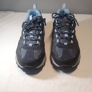 Sketchers Women's Hiking Shoes Size 7 Wide Width